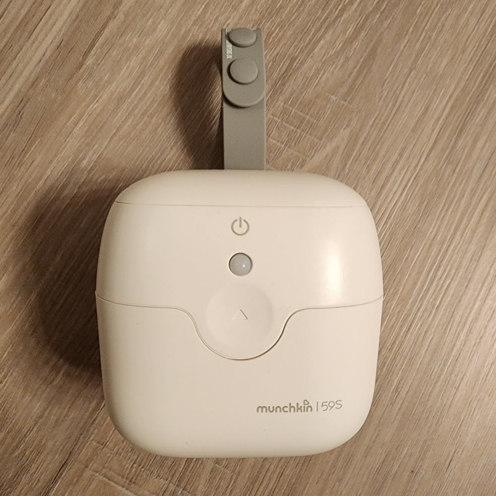 Munchkin 59s Mini Portable UV-C Sterilizer